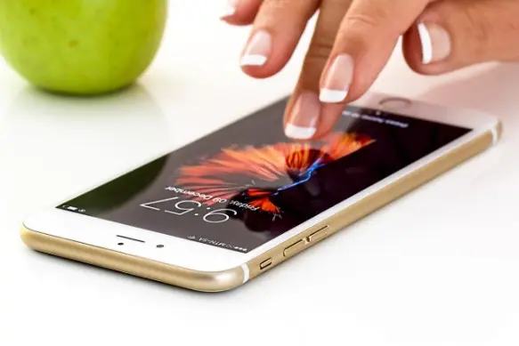 riparazione vetro iphone sostituzione vetro iphone